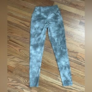 PARAGON tie-dye ruched leggings